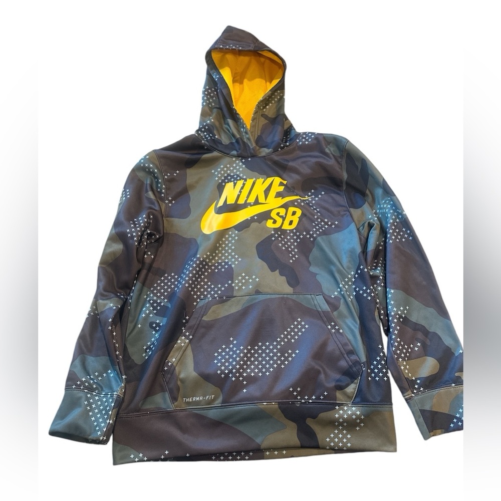 Boys Nike thermal-fit army print sports hoodie . Like new size L (12-13Y)